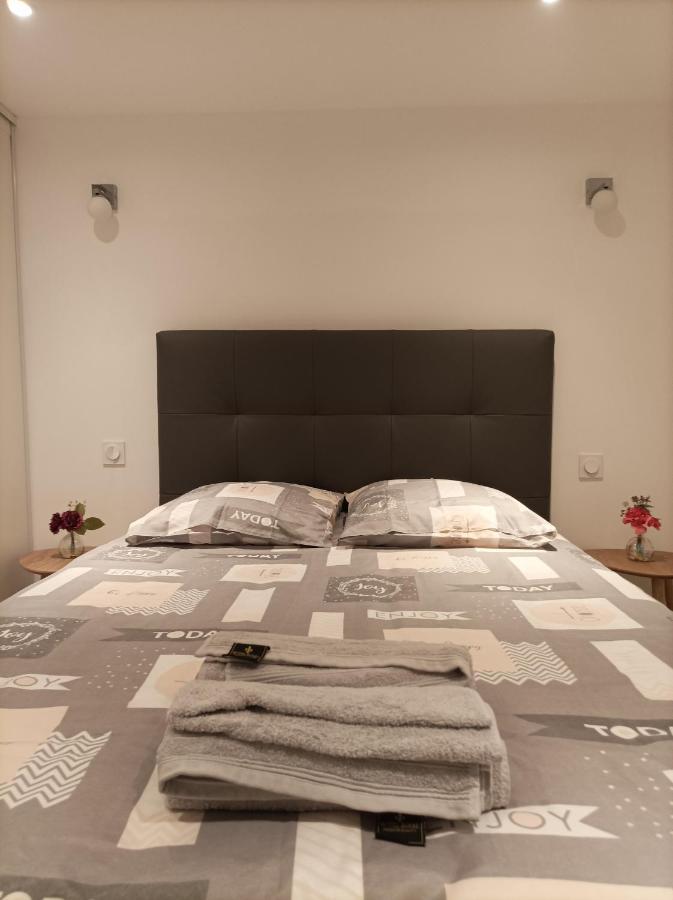 Appartement Calme Saint-Maixent-l'Ecole Exterior photo